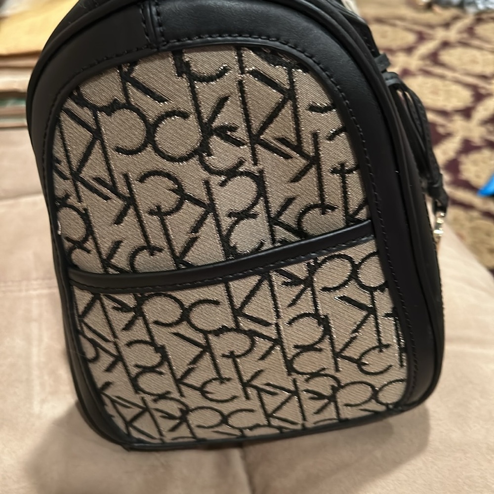 Calvin Klein NWOT BAG - Picture 3 of 8